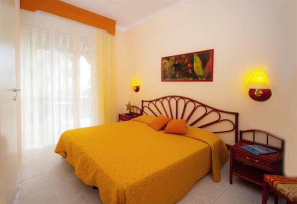Hotel Bel Sit Alassio Exterior foto